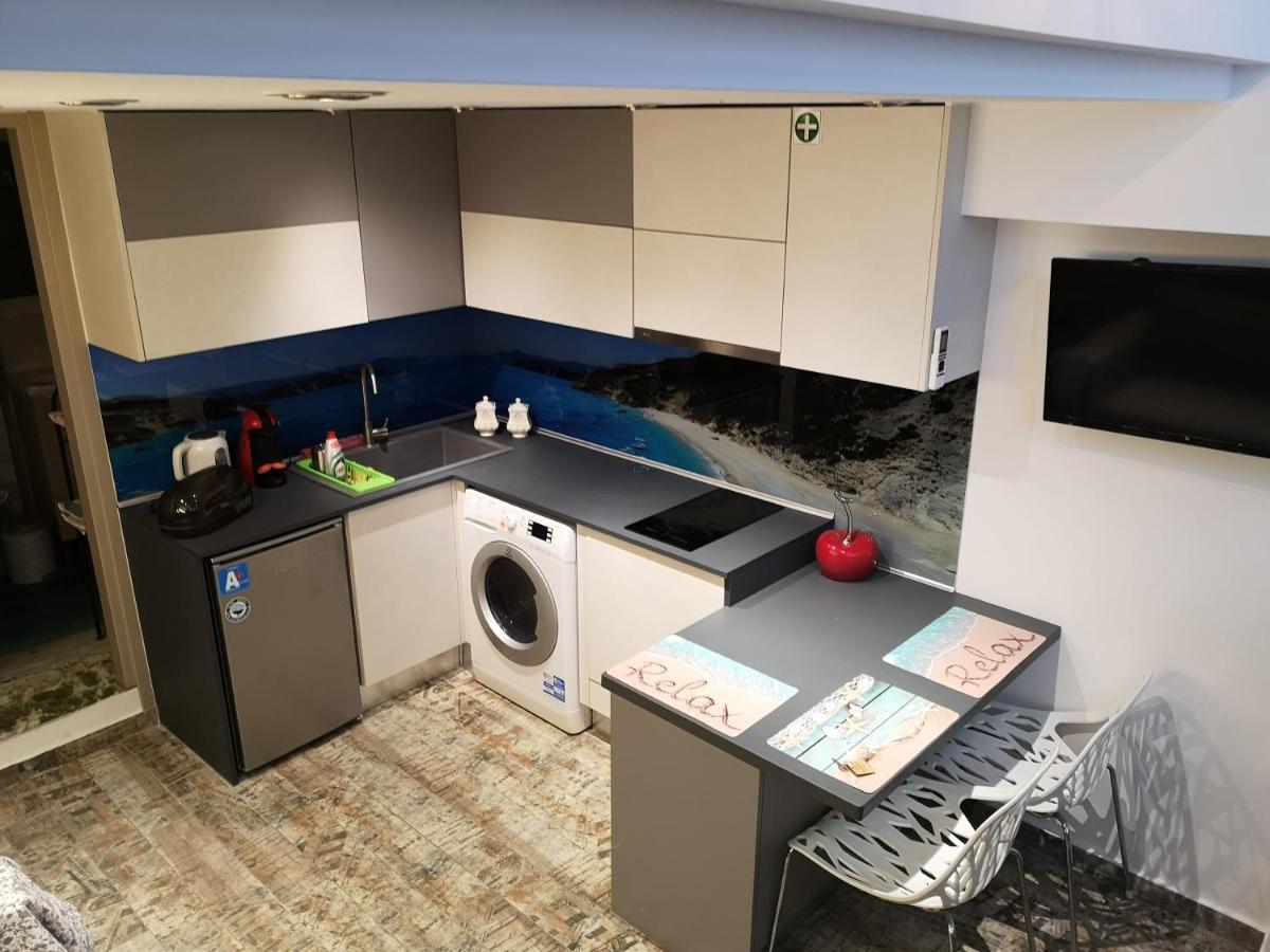 New Renovated Stylisch In Corfu Town Apartment