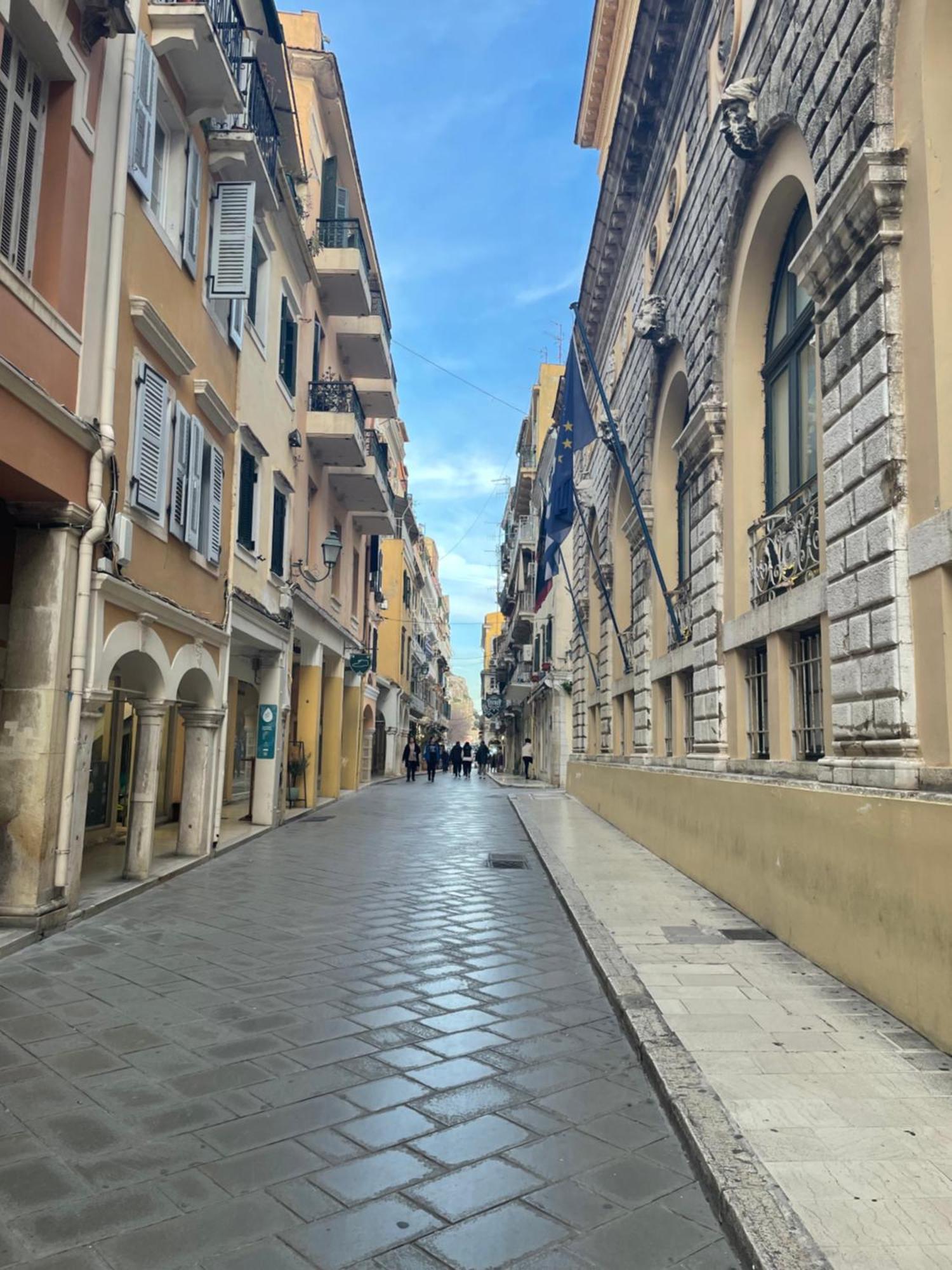 New Renovated Stylisch In Corfu Town *